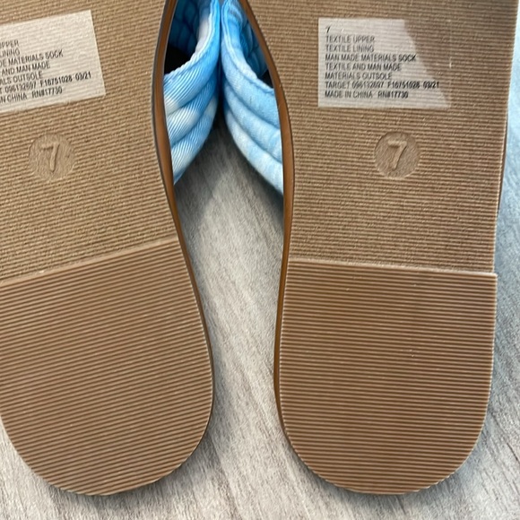 Shade & Shore Blue and White Tie Dye Clouds Slip On Fabric Sandals Flats New 7 - Picture 10 of 10